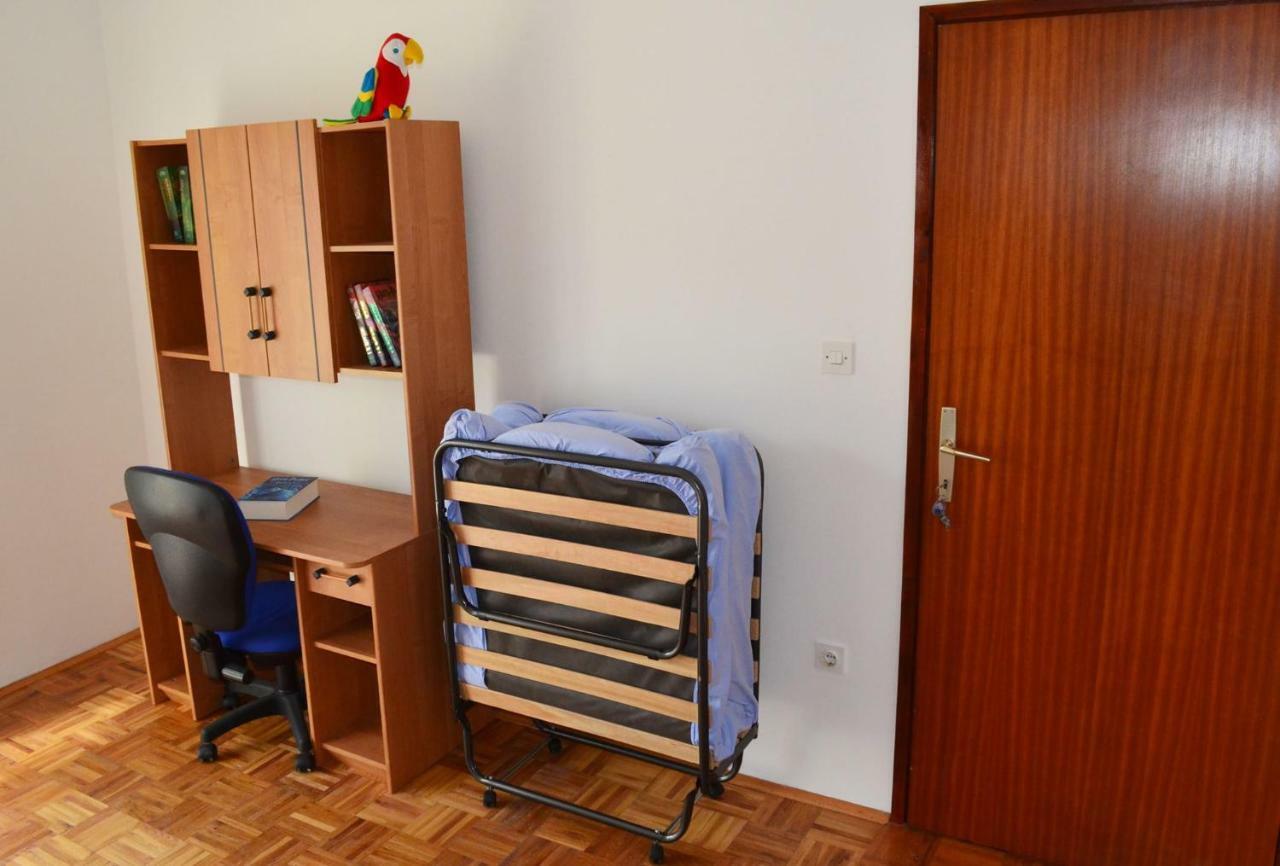 Apartman Rosa Pirovac Eksteriør billede